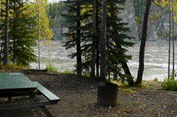 https://www.womo-abenteuer.de/sites/default/files/cghl/yukon_cg_yukonriver.jpg